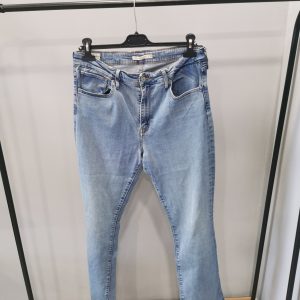 Levi's Vintage tg46 a zampa