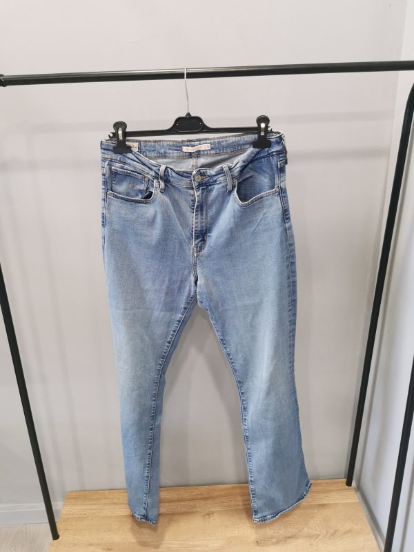 Levi's Vintage tg46 a zampa