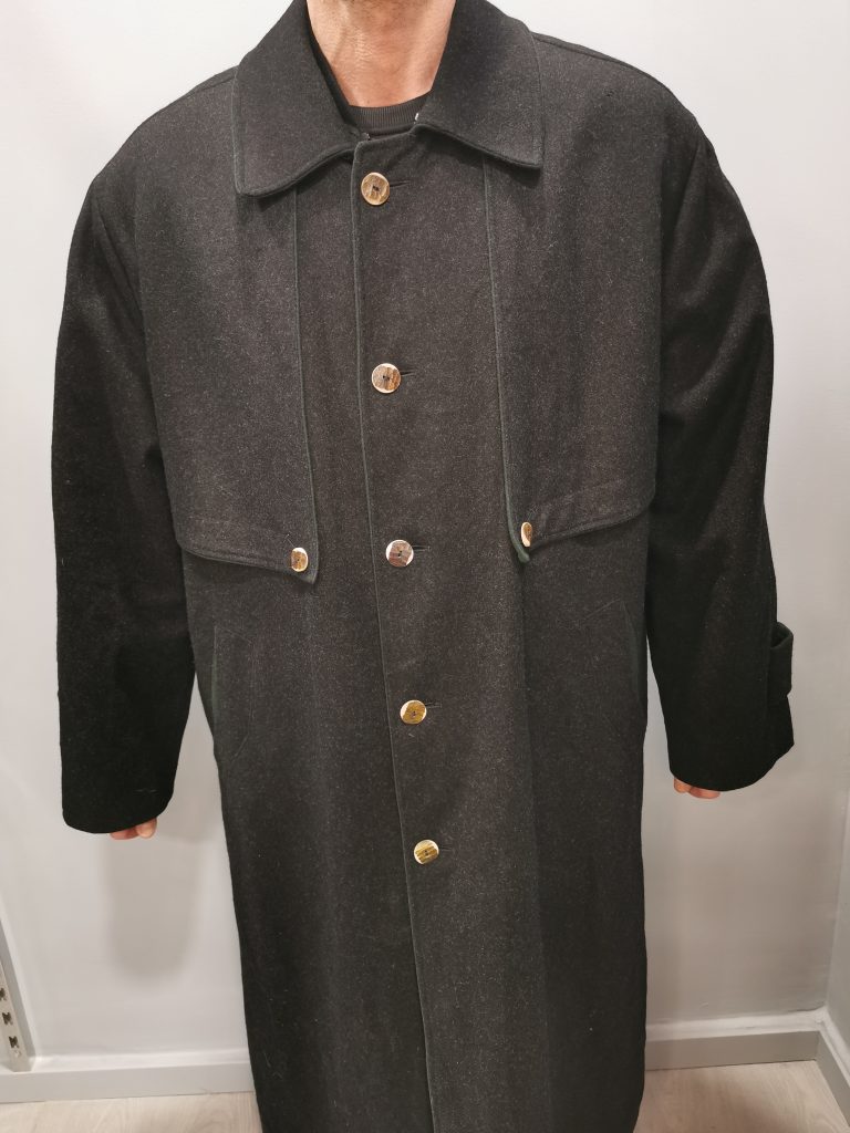 Cappotto 54\56 grigio con rifiniture verdi