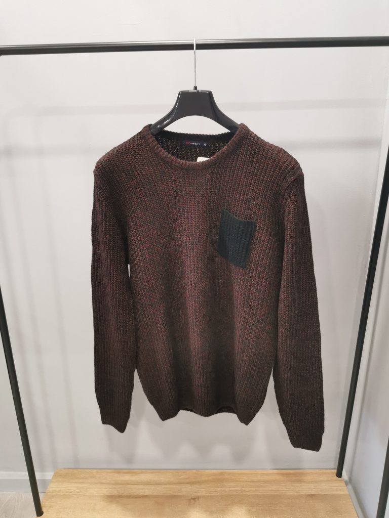 Maglia girocollo Twisted tgXL bordeaux e nero con taschino nero 100% cotone